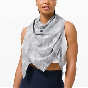 Lululemon All You Need Scarf